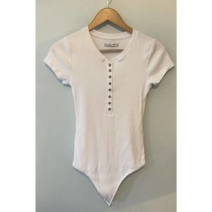 Abercrombie & Fitch White Ribbed Henley Body Suit Size Small Thong Snap Close